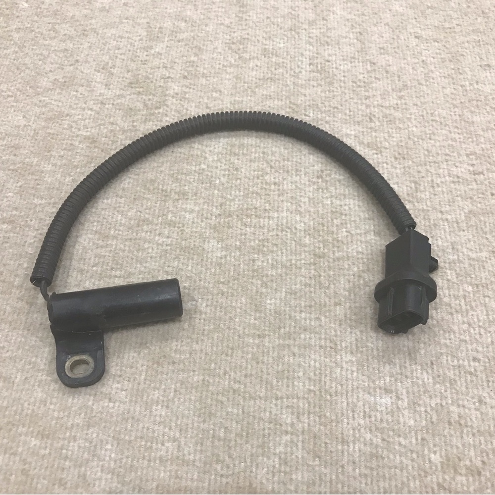 Crank Crankshaft Position Sensor for Jeep Wrangler Jeep Grand Cherokee 56027868